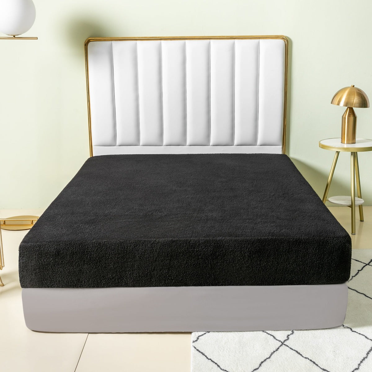 teddy fitted sheet black